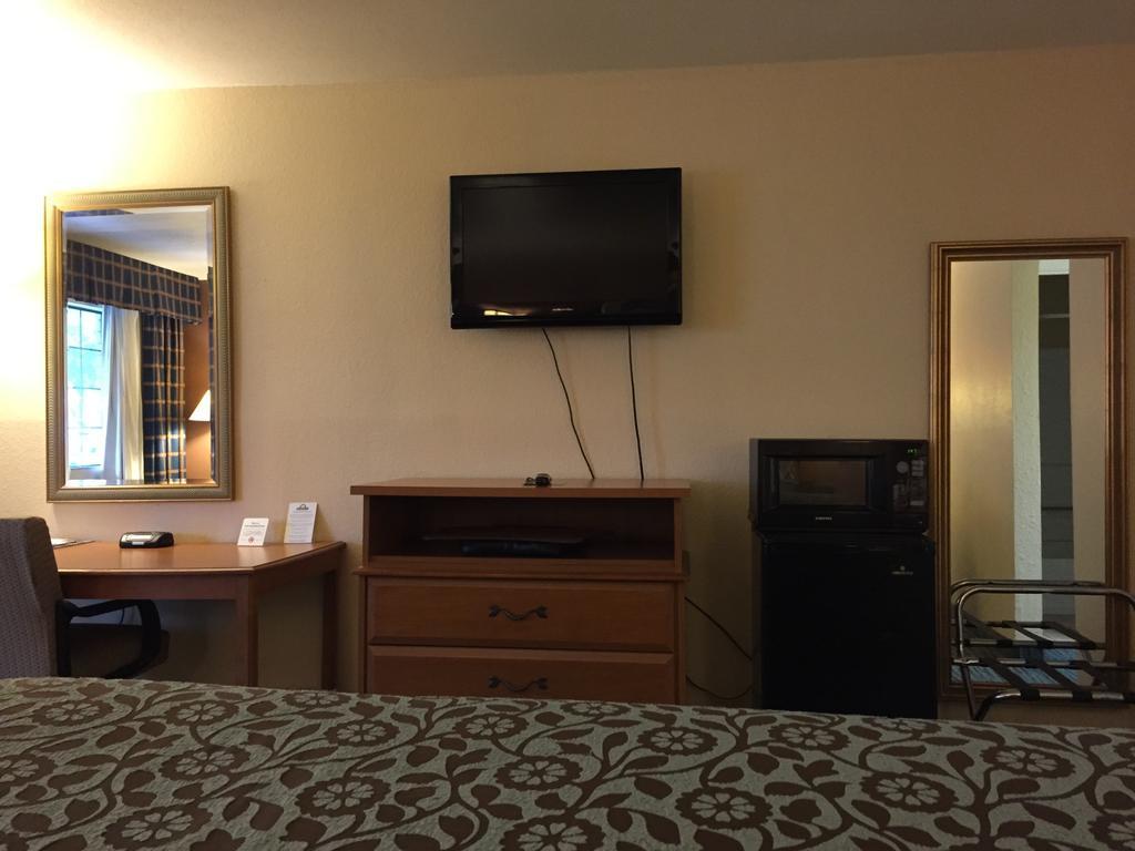Days By Wyndham Hotel New Braunfels