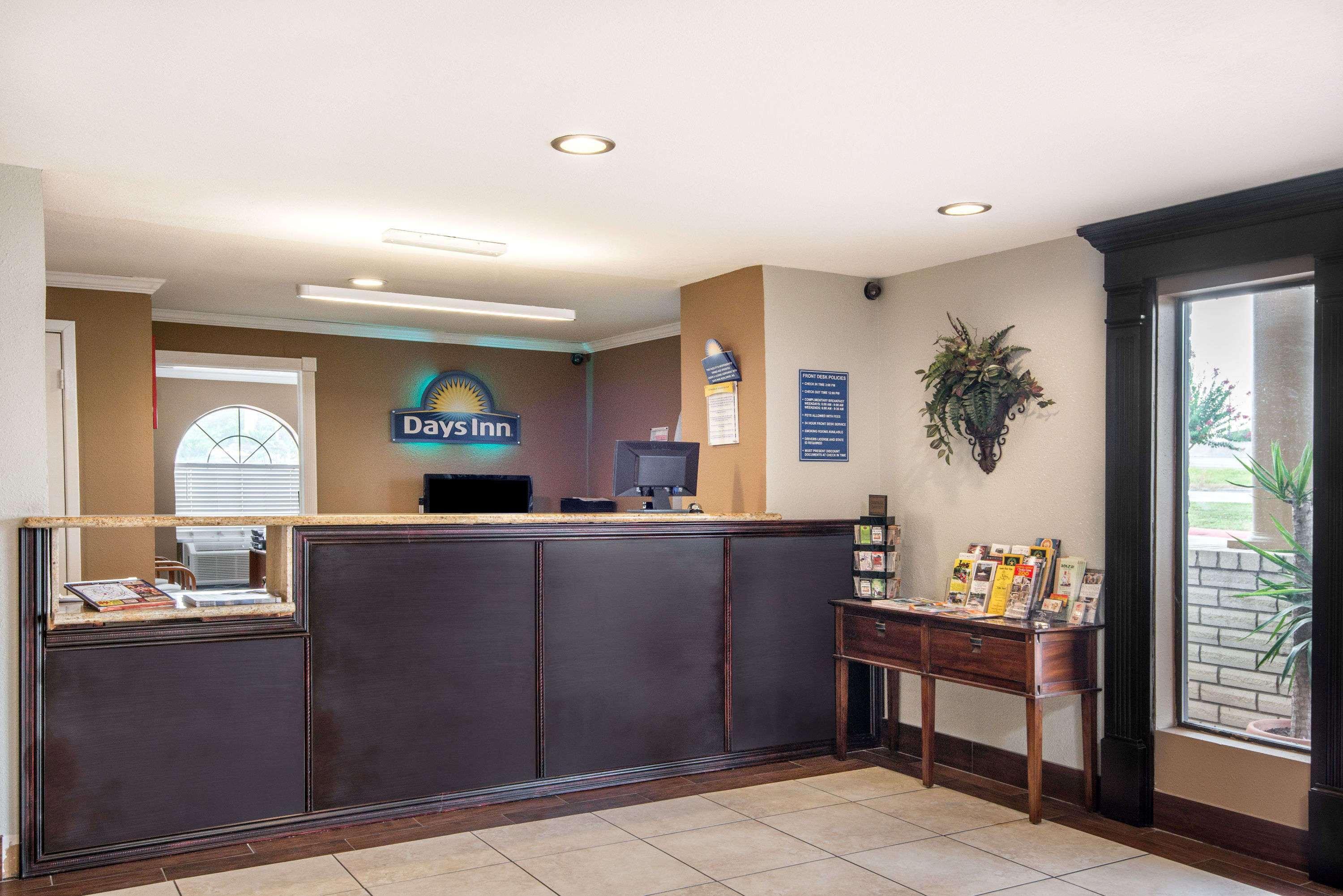 Days By Wyndham Hotel New Braunfels