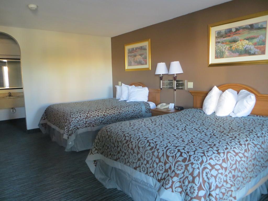 Days By Wyndham Hotel New Braunfels