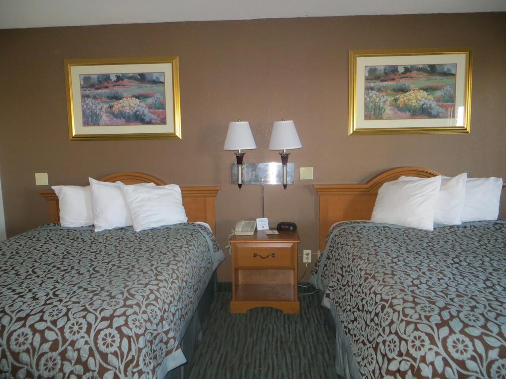 Days By Wyndham Hotel